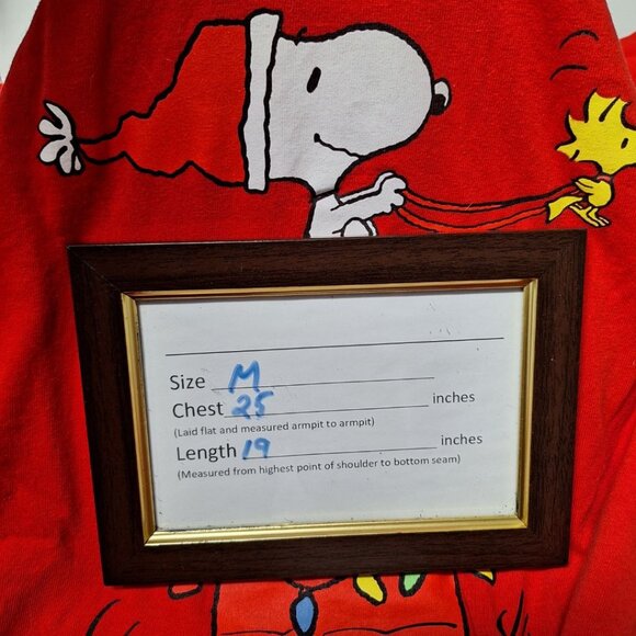 Gildan Snoopy Shirt Christmas Red Wreath Woodstock Dog Peanuts Cartoon Medium - Picture 5 of 6